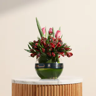 Red Scarlet Elegance Flowers Vase