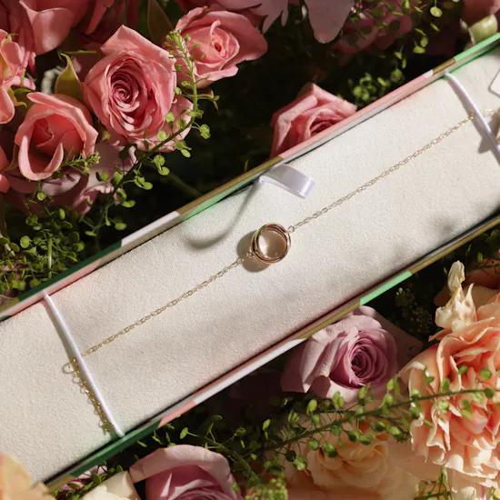 Miss L' by L'azurde Gold Twist Chain Bracelet | Delicate Flower Box