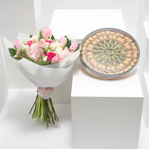 Zamani Kol w Shkor Baklava | Fuchsia Roses  