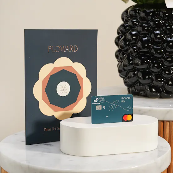 Floward Card 100 USD | Ivory Halo Flower Vase