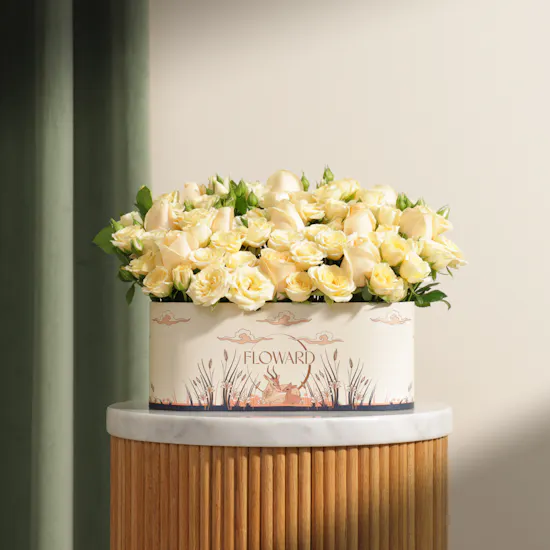 The Tender Heart Peach Roses Box