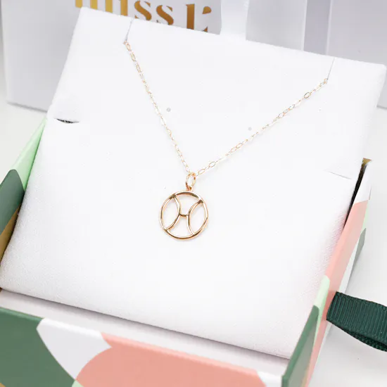 Miss L by L'azurde Pisces Zodiac Necklace | Yellow Roses