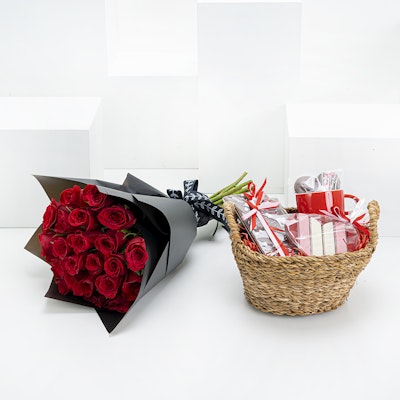 Lilac Basket | 25 Red Roses