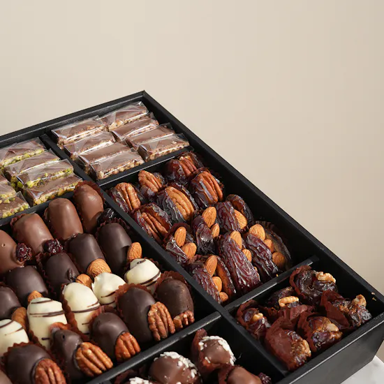 The Datery Mix Dates Tray