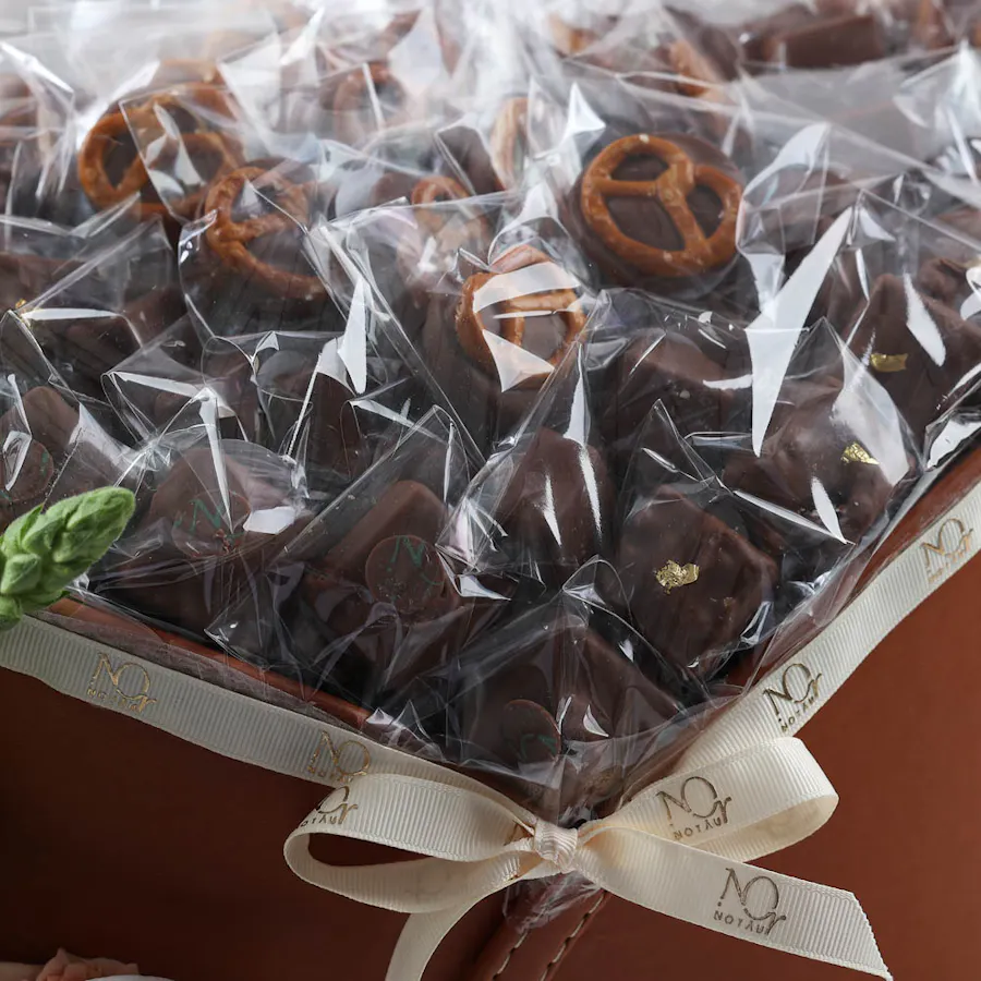 Nor Noyau ChocoLux Leather Bag |  Delicate Flowers 5