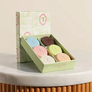 Ladurée Iconic Eugénie Gift Box | 6 Pieces Ladurée Iconic Eugénie Gift Box | 6 Pieces
