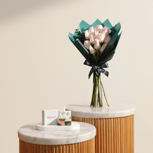 Miss L' by L'azurde Flower Stud Gold Earrings | Charming Rose Bouquet Miss L' by L'azurde Flower Stud Gold Earrings | Charming Rose Bouquet