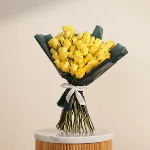 Golden Heart Yellow Rose Bouquet | 50 Flowers Golden Heart Yellow Rose Bouquet | 50 Flowers