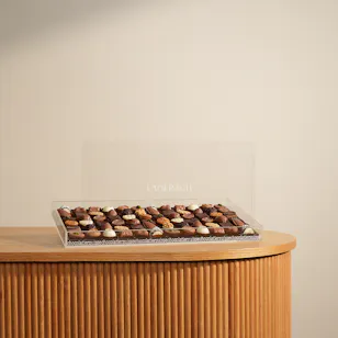 Läderach Assorted Plexi Chocolate Box Läderach Assorted Plexi Chocolate Box