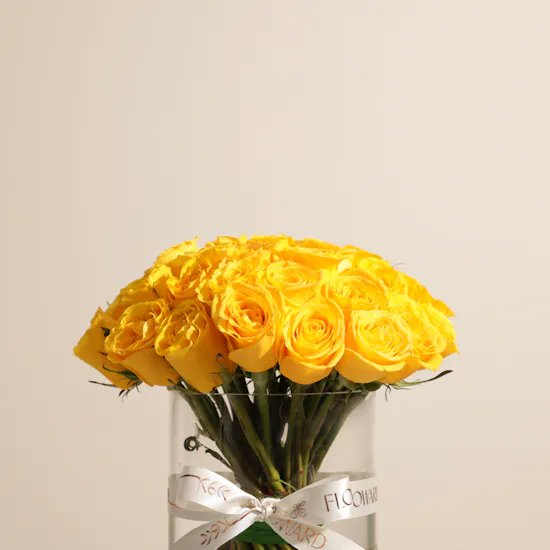 Sunshine Splendor Vase | 35 Roses