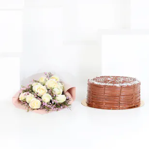 Magnolia Bakery Devil Cake | White Roses Magnolia Bakery Devil Cake | White Roses
