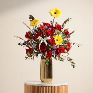 Luxe Radiance Flower Vase