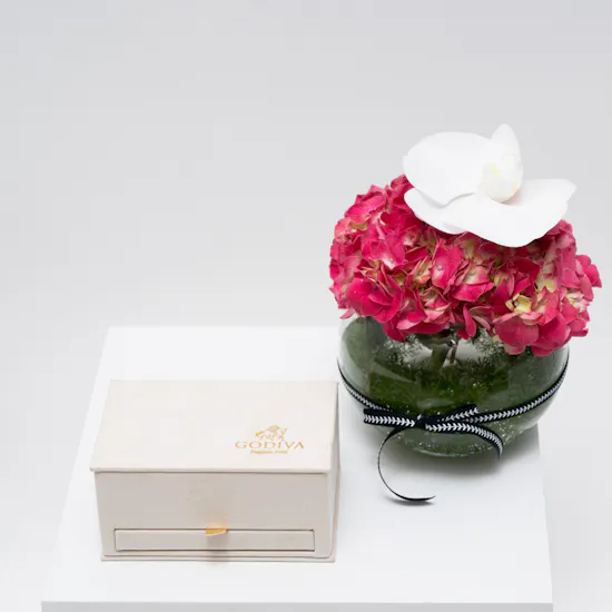 Godiva Royal Mini Box | Flowers Vase
