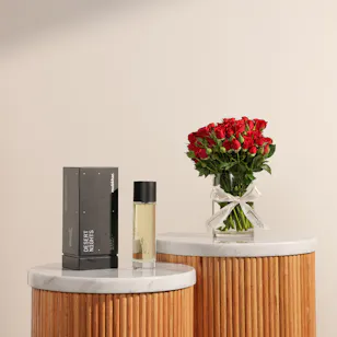 Mubkhar Unisex EDP | Charming Red Baby Roses Vase Mubkhar Unisex EDP | Charming Red Baby Roses Vase