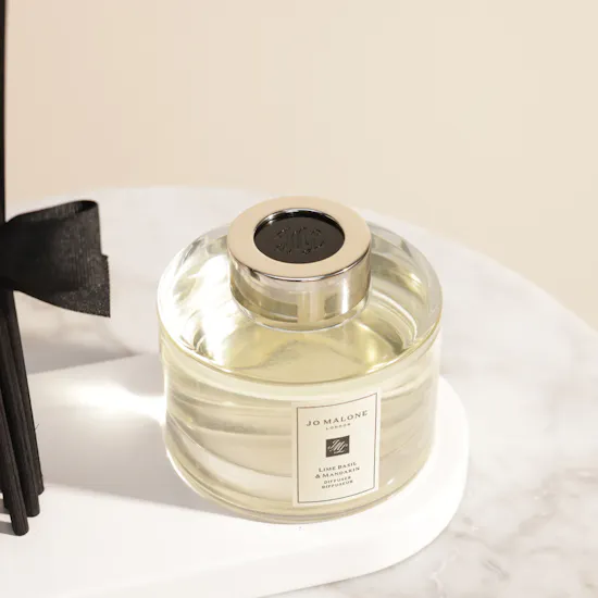 أعواد معطرة برائحة الليمون والريحان والماندرين من جو مالون | 165 مل
