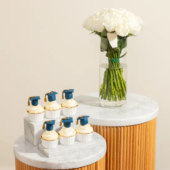 Floward Graduation Blue Hat Cupcakes | Uplifting Flower