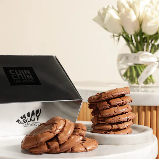 Chin Chin Brownie Cookies Box | Bloom Magic Flowers