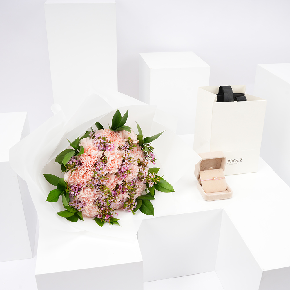 اسوار الارنب من جولز | باقة كارنيشن