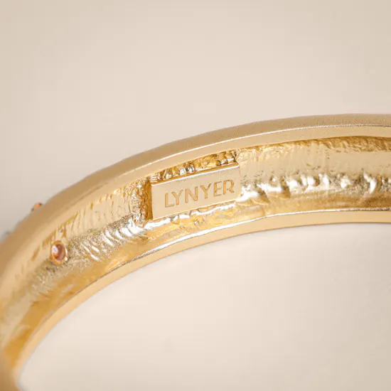 Lynyer Aurora Wave Women's Bangle