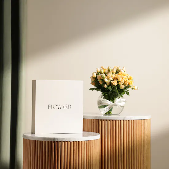 Floward Home Fragrance Gift Set | Warmth and Grace Flowers