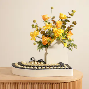 Floward Petals of Delight Chocolate Tray