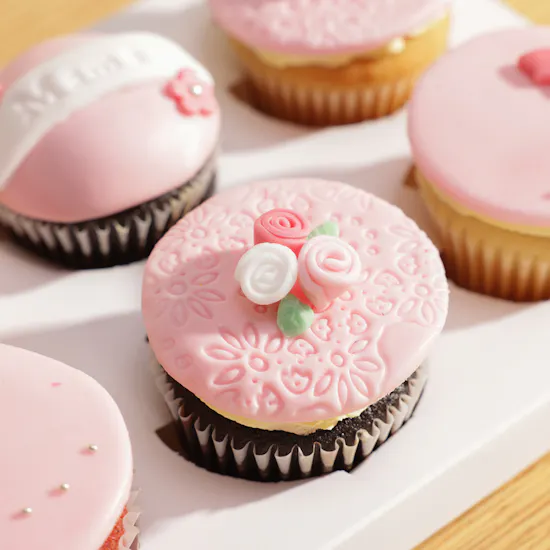 NJD Mama Cupcake Box