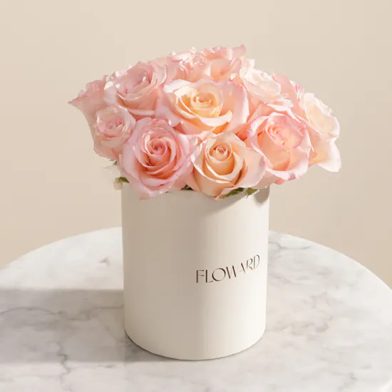 Pink Roses Whisper Box | 15 Roses
