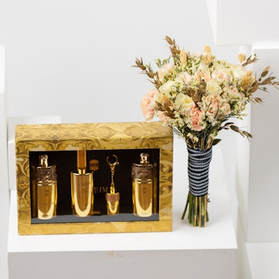 Ajmal Aurum Parfum Set | Flowers