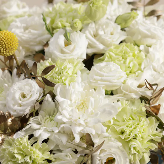 Pearl Elegance Flower Vase