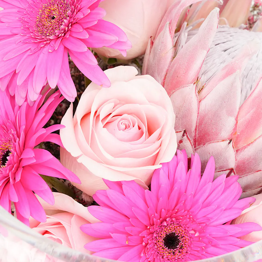 Spring Beauty | Fishbowl Vase 3