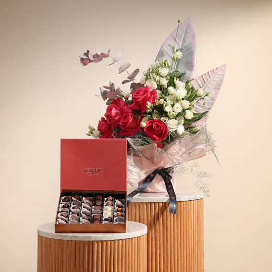 Neuhaus Large Prestige Gift Box | Pretty Bouquet