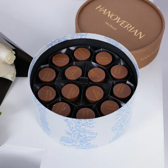 Hanoverian Chocolate Mix Brand Box | White Roses