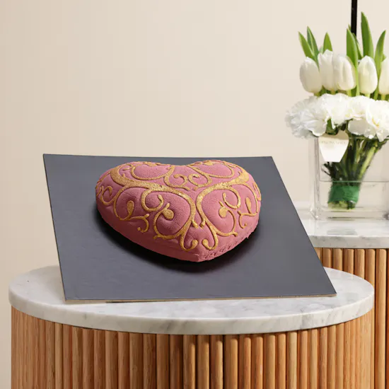 Dinara Kasko Elegance Heart Cake | Happy Birthday Flower Vase