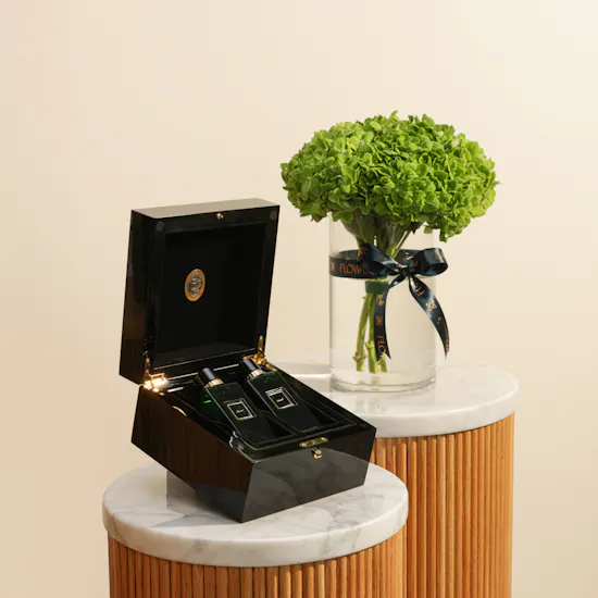 Saad Bashammakh Black Wooden Perfume Box | Charming Flowers Vase