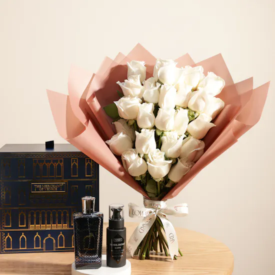 The Merchant Of Venice Venetian Blue Men's Gift Set | Delightful Birthday Cake and Flowers