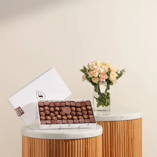 Soucolat Mixed Chocolate Box | Noble Harmony Flowers Soucolat Mixed Chocolate Box | Noble Harmony Flowers