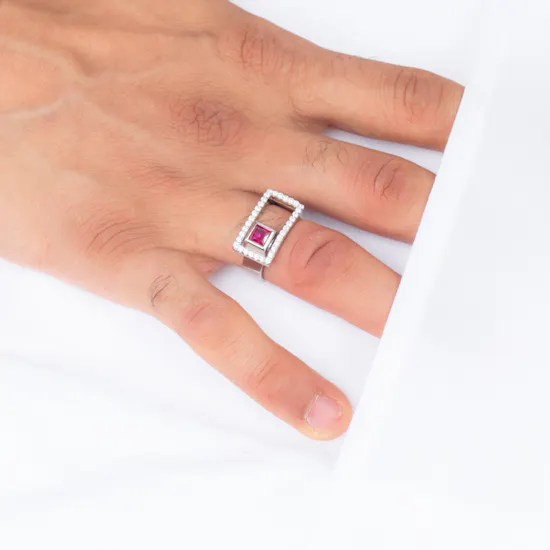The Tower ring Red Size 7
