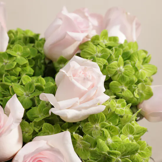 Shinny Pure Flower Vase