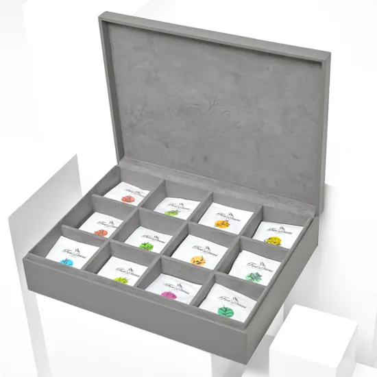 Fiveleaves Bouquet in luxury leather box