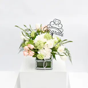 Blooming Flowers | Glass Vase 