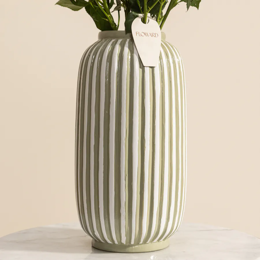 Nno Pink Baby Rose Fruta Vase 3