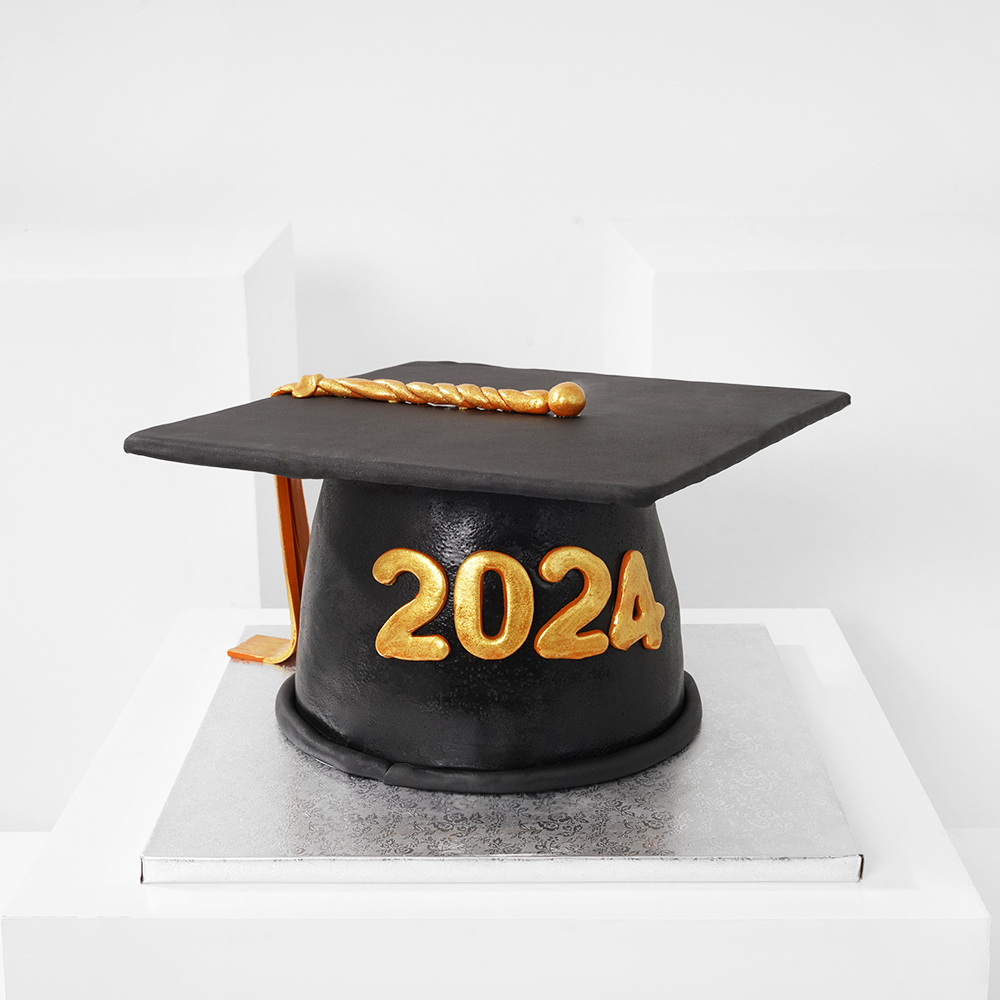  كيك قبعة التخرج من فلاورد