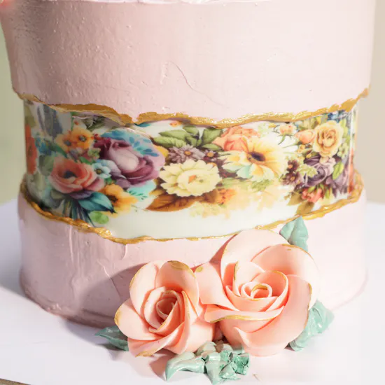 Floward Pinkish Roses Cake