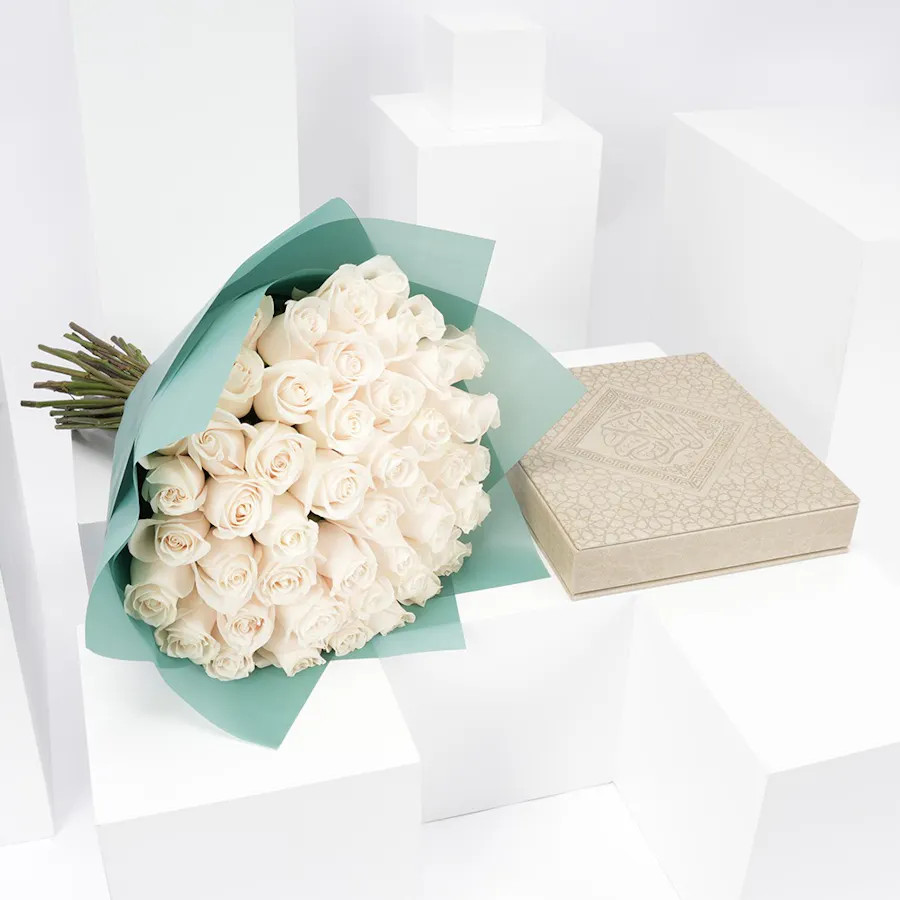 Floward Qur'an and Rosary Gift | White Roses 1