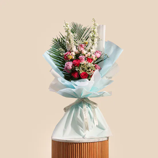 Midad Malika Mother of Pearl with Diamonds Set | Delightful Bouquet