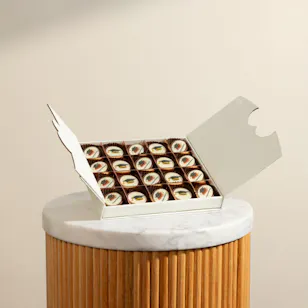 Floward Graduation Chocolate Box