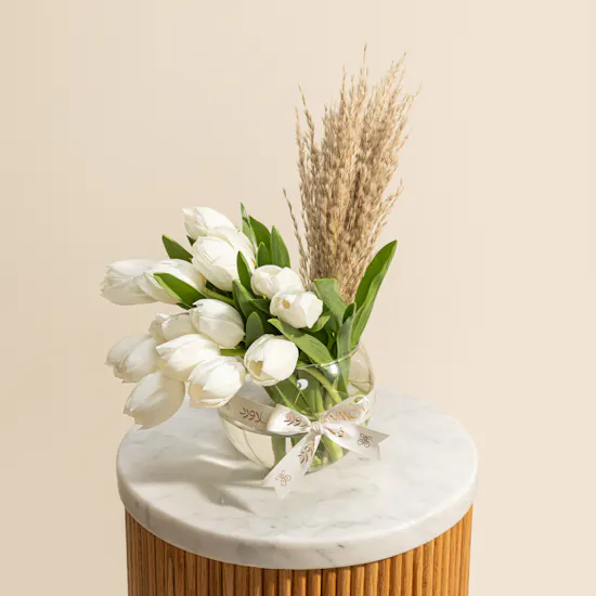 Dream White Tulip Vase