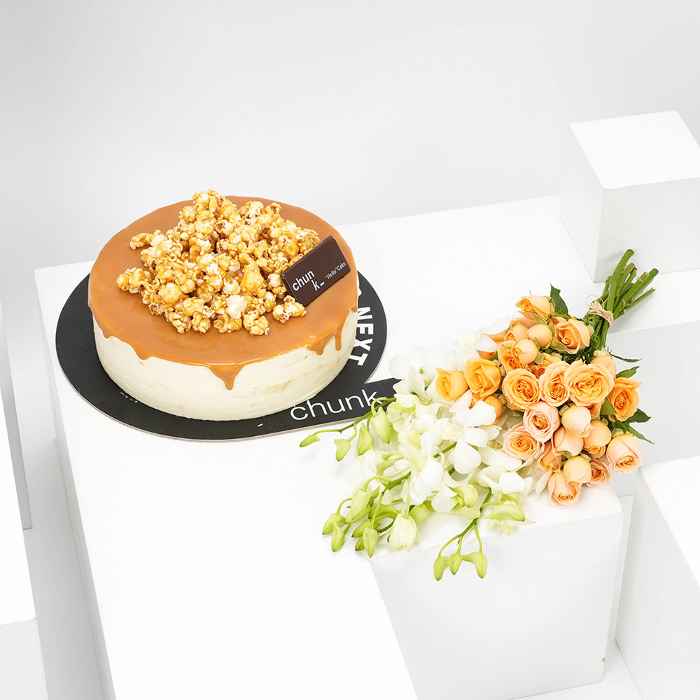 الزهورمع كيكة الكراميل من تشنك