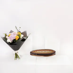 More Chocolate Alta Torre Bianca Tray |  Flowers