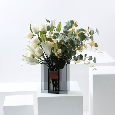 Hamad's Monochrome Majesty Bouquet